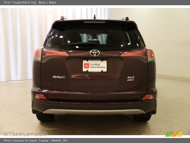Black / Black 2017 Toyota RAV4 XLE