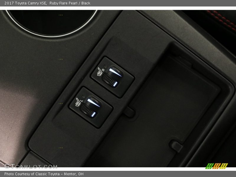 Ruby Flare Pearl / Black 2017 Toyota Camry XSE