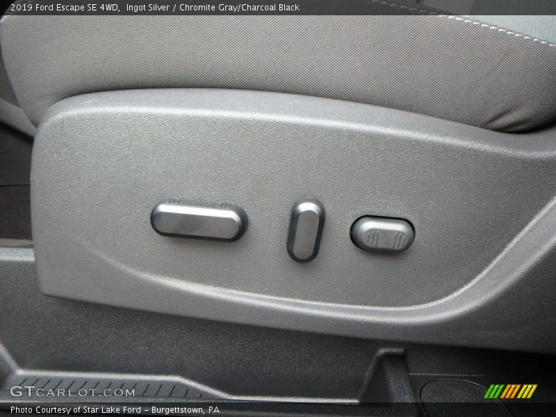 Ingot Silver / Chromite Gray/Charcoal Black 2019 Ford Escape SE 4WD