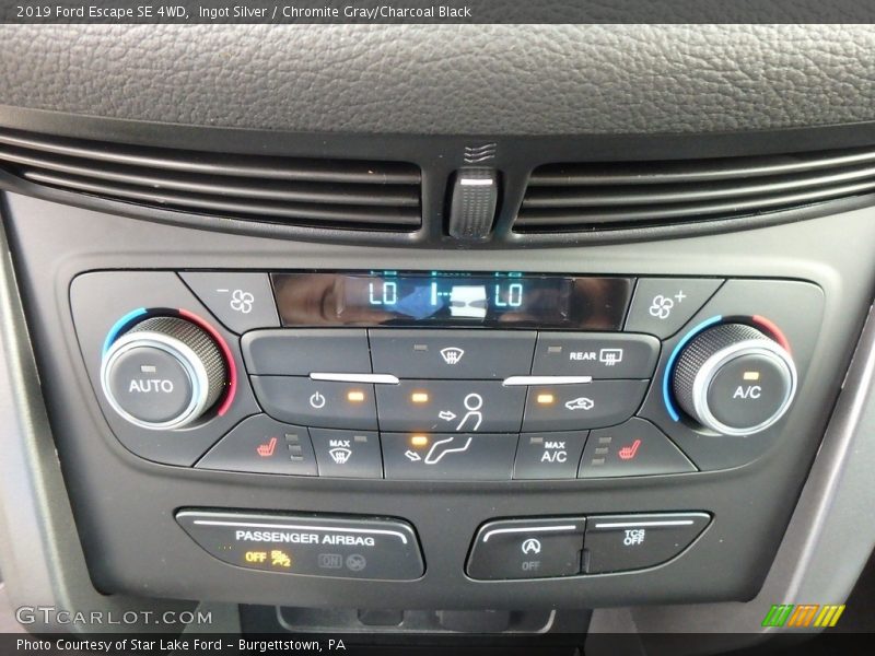 Ingot Silver / Chromite Gray/Charcoal Black 2019 Ford Escape SE 4WD