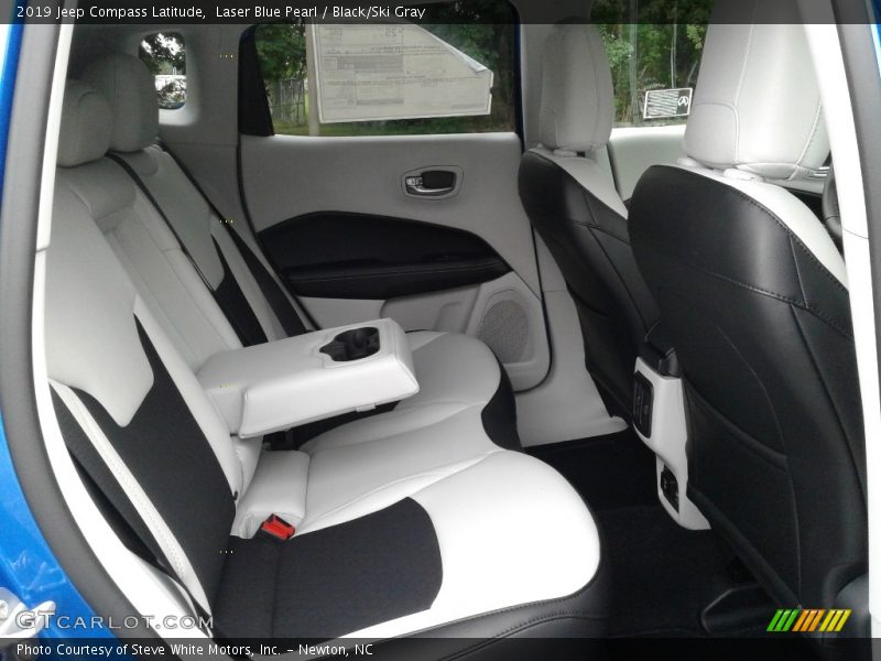 Laser Blue Pearl / Black/Ski Gray 2019 Jeep Compass Latitude