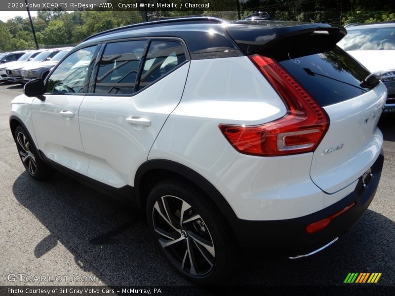 Crystal White Metallic / Charcoal 2020 Volvo XC40 T5 R-Design AWD