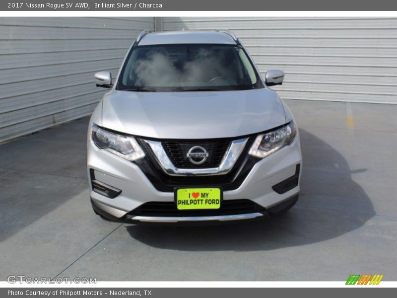 Brilliant Silver / Charcoal 2017 Nissan Rogue SV AWD