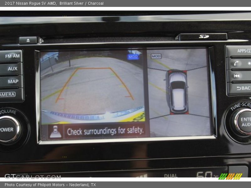 Brilliant Silver / Charcoal 2017 Nissan Rogue SV AWD