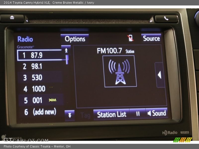 Creme Brulee Metallic / Ivory 2014 Toyota Camry Hybrid XLE