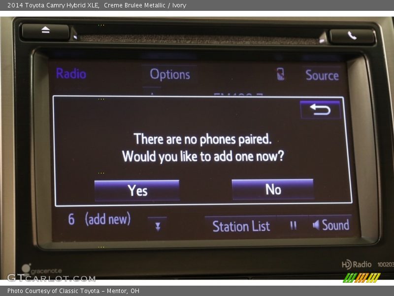 Creme Brulee Metallic / Ivory 2014 Toyota Camry Hybrid XLE