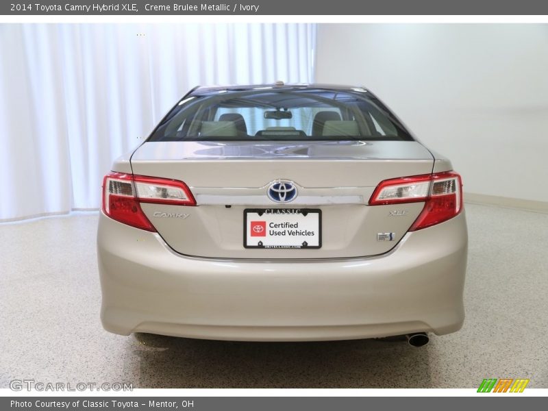 Creme Brulee Metallic / Ivory 2014 Toyota Camry Hybrid XLE