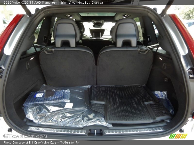  2020 XC90 T5 AWD Momentum Trunk