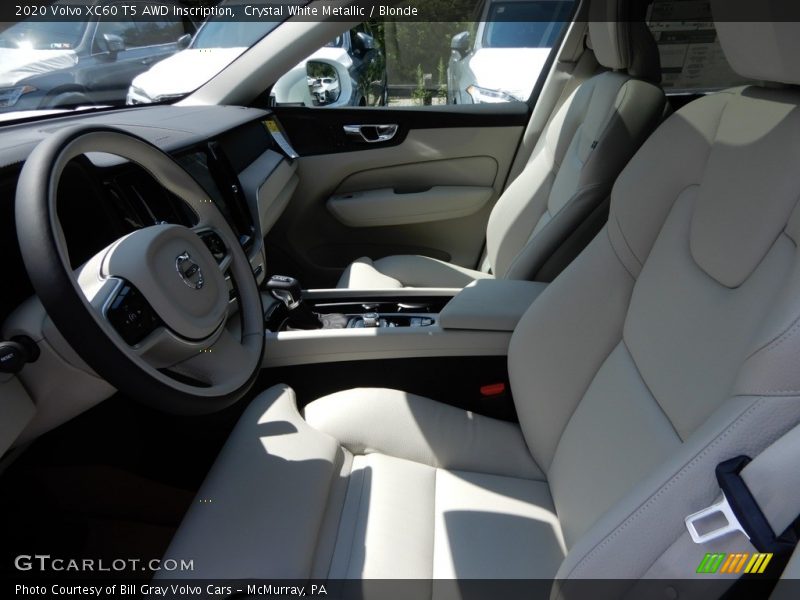 Crystal White Metallic / Blonde 2020 Volvo XC60 T5 AWD Inscription