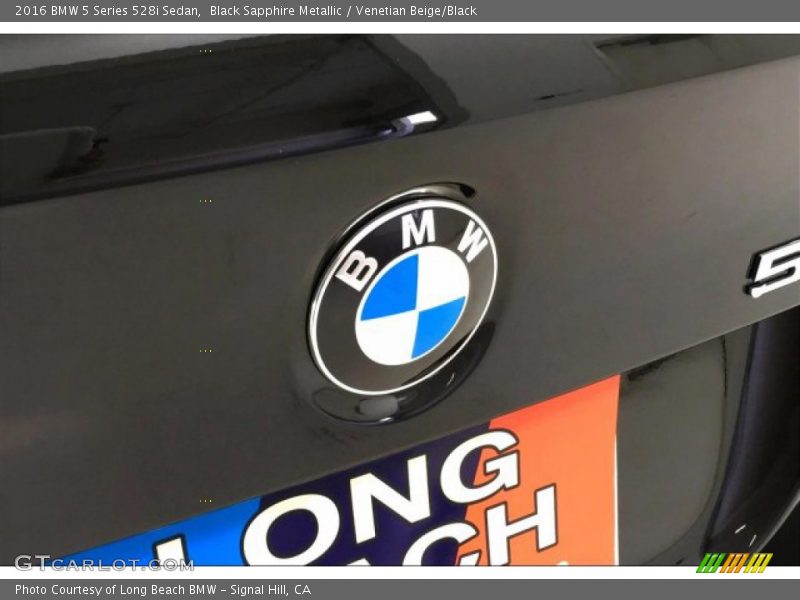 Black Sapphire Metallic / Venetian Beige/Black 2016 BMW 5 Series 528i Sedan