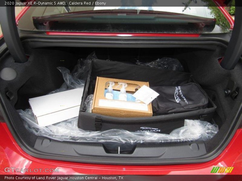  2020 XE R-Dynamic S AWD Trunk
