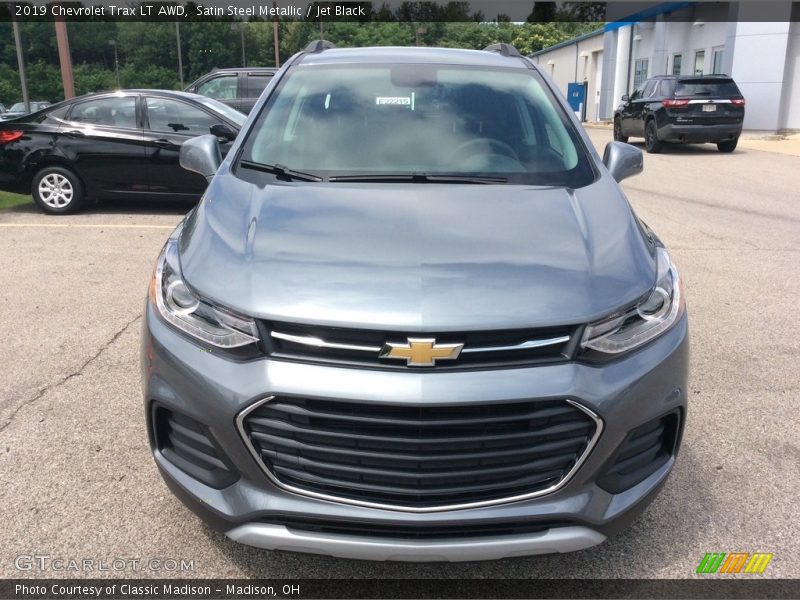 Satin Steel Metallic / Jet Black 2019 Chevrolet Trax LT AWD