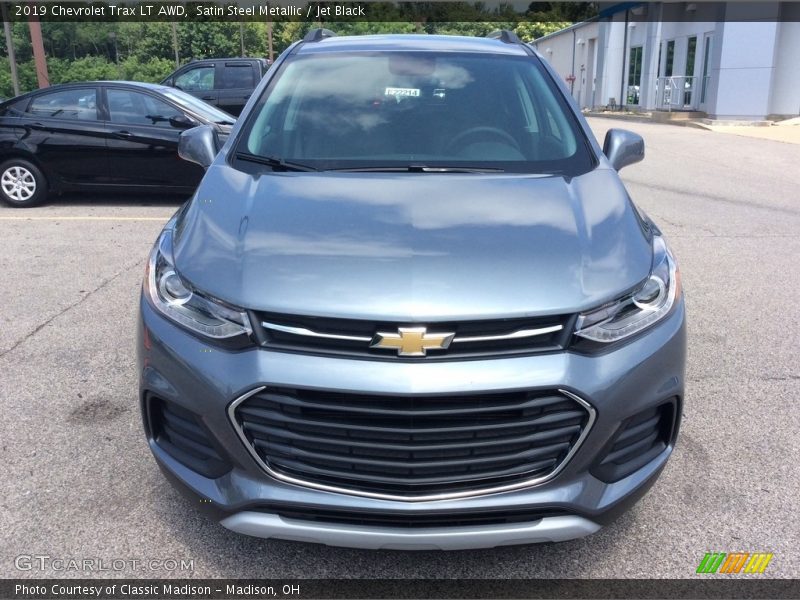 Satin Steel Metallic / Jet Black 2019 Chevrolet Trax LT AWD