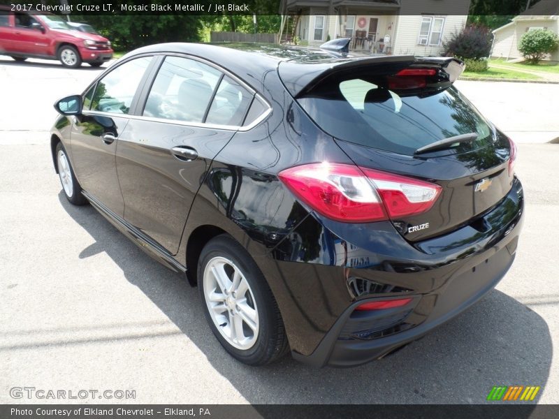 Mosaic Black Metallic / Jet Black 2017 Chevrolet Cruze LT