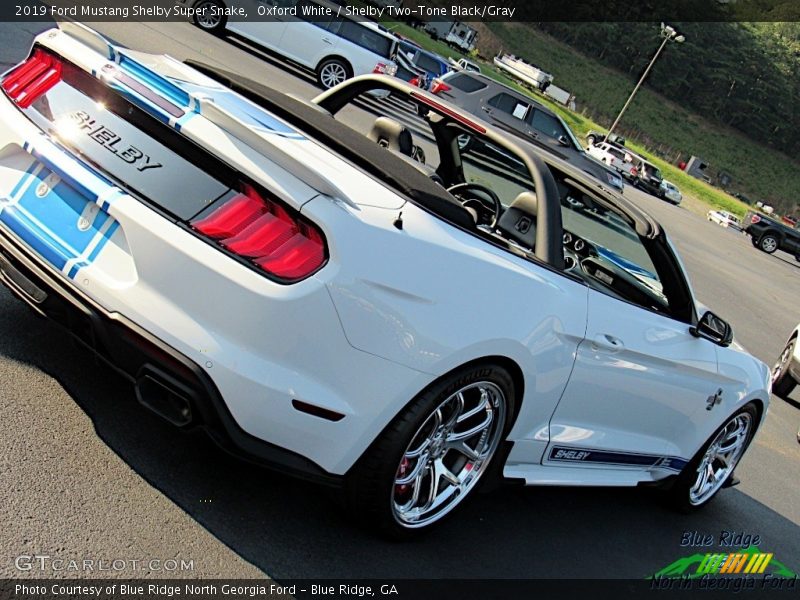 Oxford White / Shelby Two-Tone Black/Gray 2019 Ford Mustang Shelby Super Snake