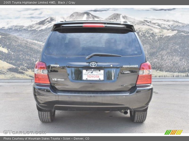 Black / Gray 2005 Toyota Highlander Limited 4WD