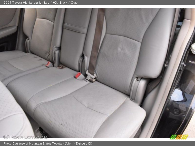 Black / Gray 2005 Toyota Highlander Limited 4WD