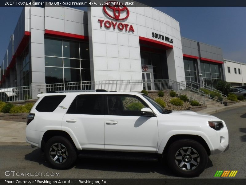 Super White / Black 2017 Toyota 4Runner TRD Off-Road Premium 4x4
