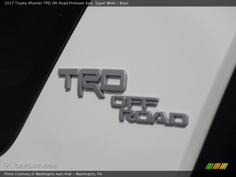Super White / Black 2017 Toyota 4Runner TRD Off-Road Premium 4x4