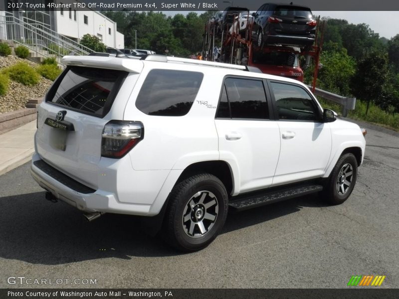 Super White / Black 2017 Toyota 4Runner TRD Off-Road Premium 4x4