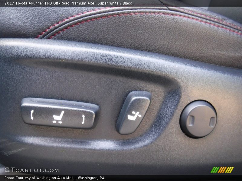 Super White / Black 2017 Toyota 4Runner TRD Off-Road Premium 4x4