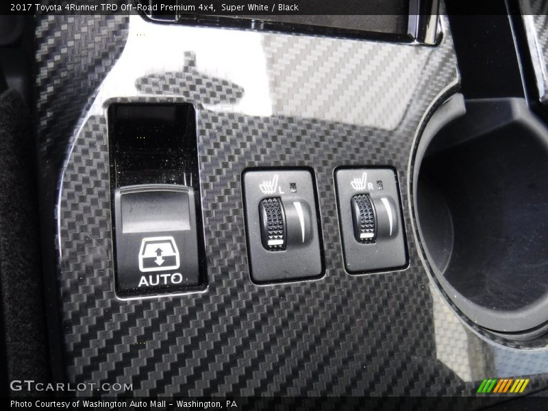 Super White / Black 2017 Toyota 4Runner TRD Off-Road Premium 4x4