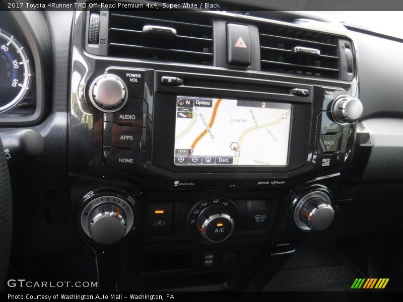 Super White / Black 2017 Toyota 4Runner TRD Off-Road Premium 4x4