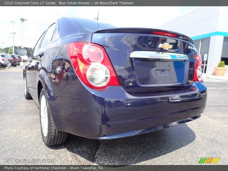 Blue Velvet Metallic / Jet Black/Dark Titanium 2016 Chevrolet Sonic LT Sedan