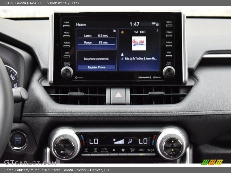 Super White / Black 2019 Toyota RAV4 XLE