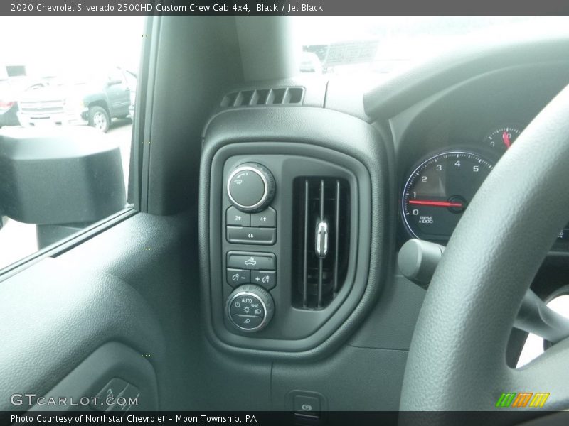 Controls of 2020 Silverado 2500HD Custom Crew Cab 4x4