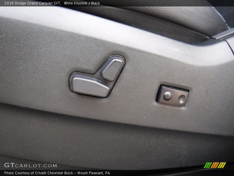 White Knuckle / Black 2018 Dodge Grand Caravan SXT