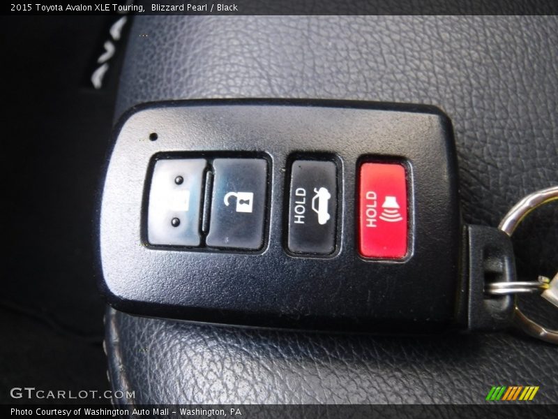 Blizzard Pearl / Black 2015 Toyota Avalon XLE Touring