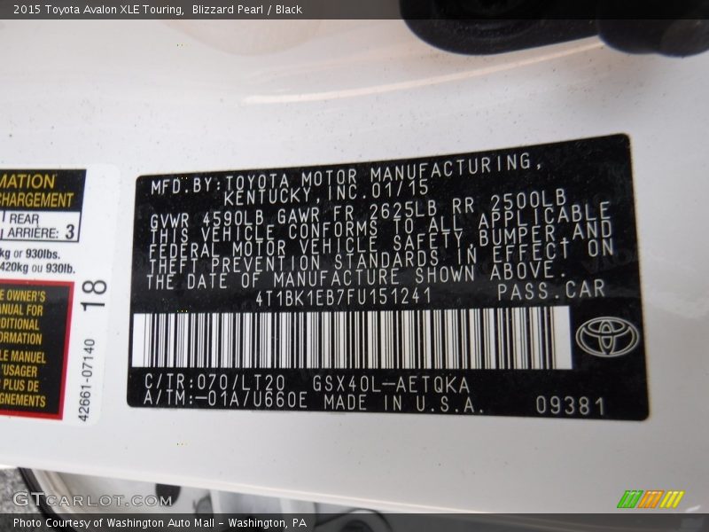 Blizzard Pearl / Black 2015 Toyota Avalon XLE Touring