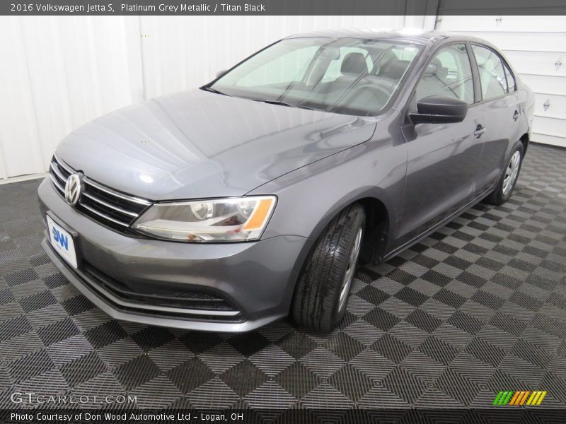 Platinum Grey Metallic / Titan Black 2016 Volkswagen Jetta S