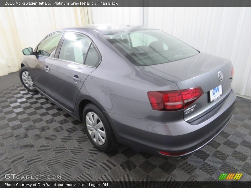 Platinum Grey Metallic / Titan Black 2016 Volkswagen Jetta S