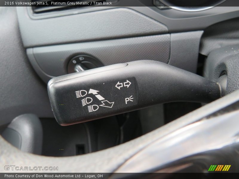 Platinum Grey Metallic / Titan Black 2016 Volkswagen Jetta S