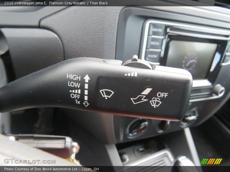 Platinum Grey Metallic / Titan Black 2016 Volkswagen Jetta S