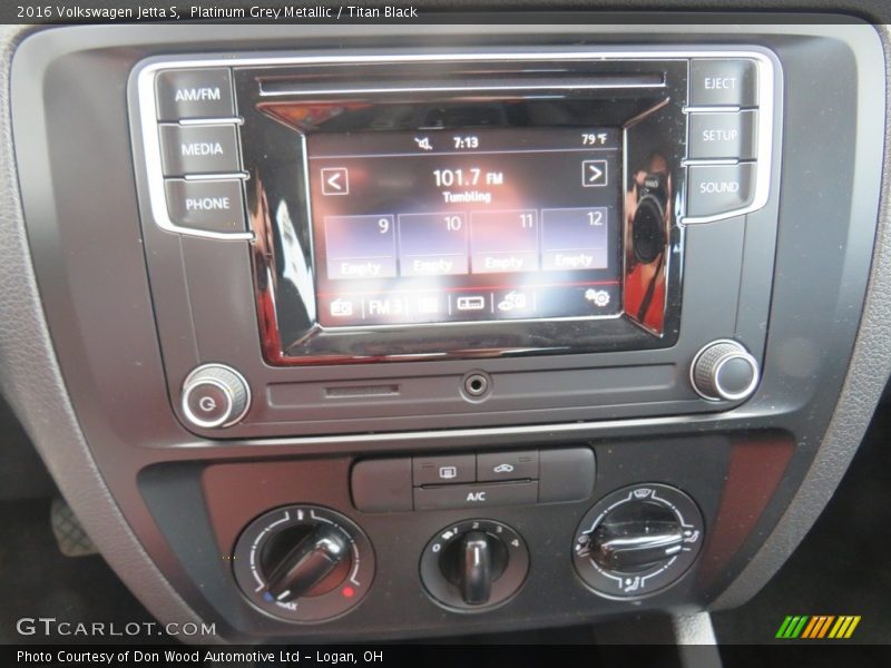 Platinum Grey Metallic / Titan Black 2016 Volkswagen Jetta S