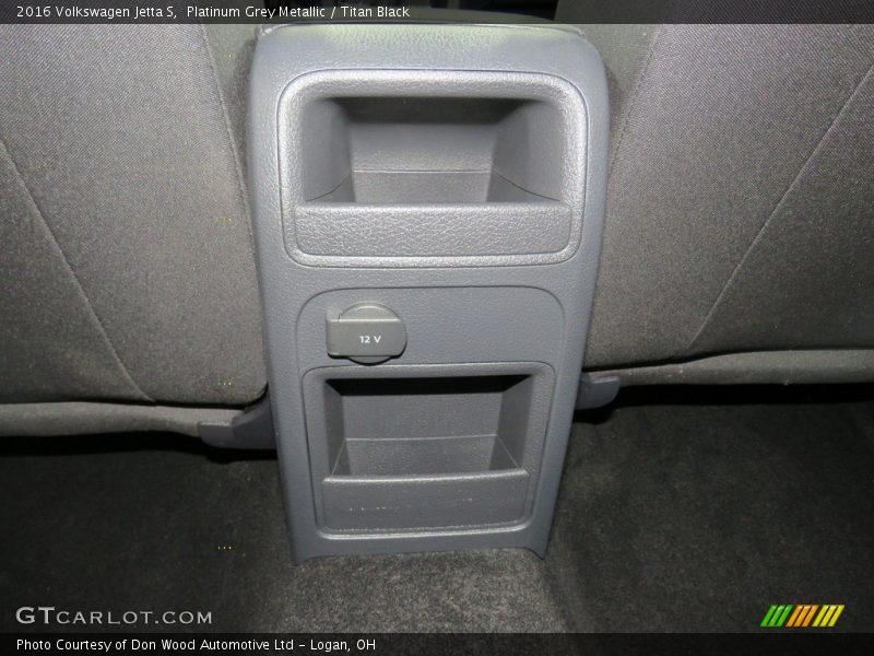Platinum Grey Metallic / Titan Black 2016 Volkswagen Jetta S