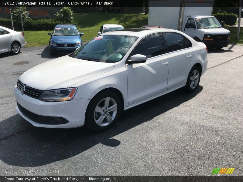 Candy White / Titan Black 2012 Volkswagen Jetta TDI Sedan