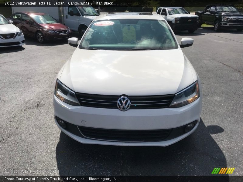 Candy White / Titan Black 2012 Volkswagen Jetta TDI Sedan