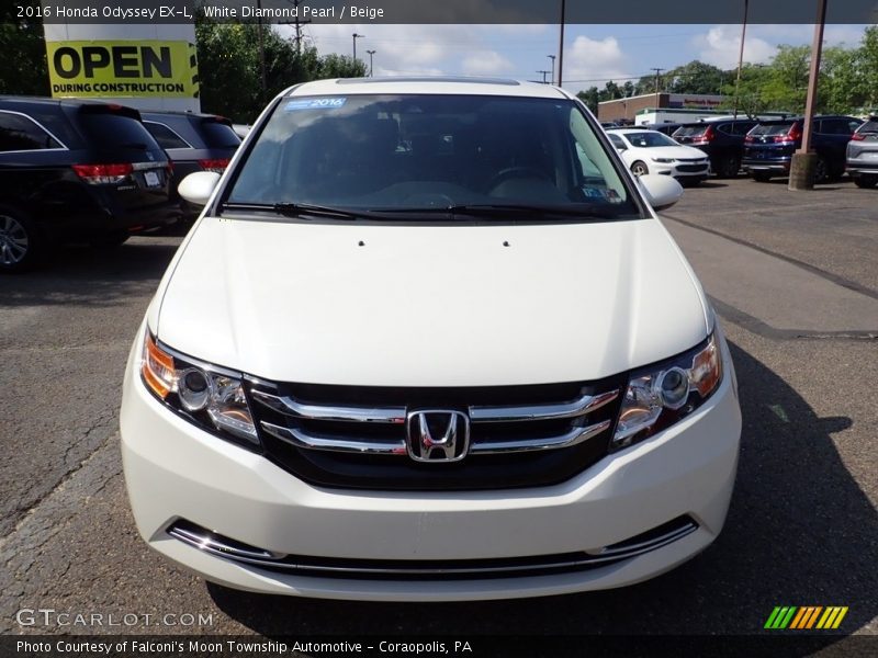 White Diamond Pearl / Beige 2016 Honda Odyssey EX-L