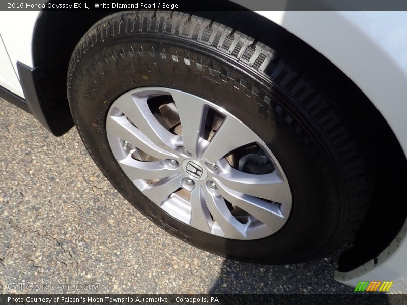 White Diamond Pearl / Beige 2016 Honda Odyssey EX-L
