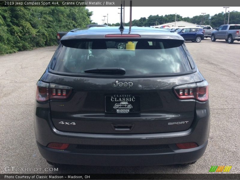 Granite Crystal Metallic / Black 2019 Jeep Compass Sport 4x4