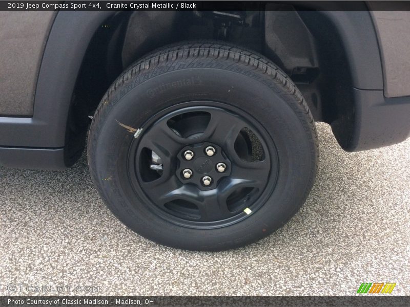 Granite Crystal Metallic / Black 2019 Jeep Compass Sport 4x4