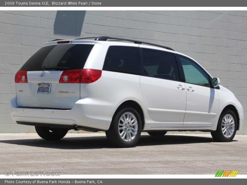 Blizzard White Pearl / Stone 2009 Toyota Sienna XLE