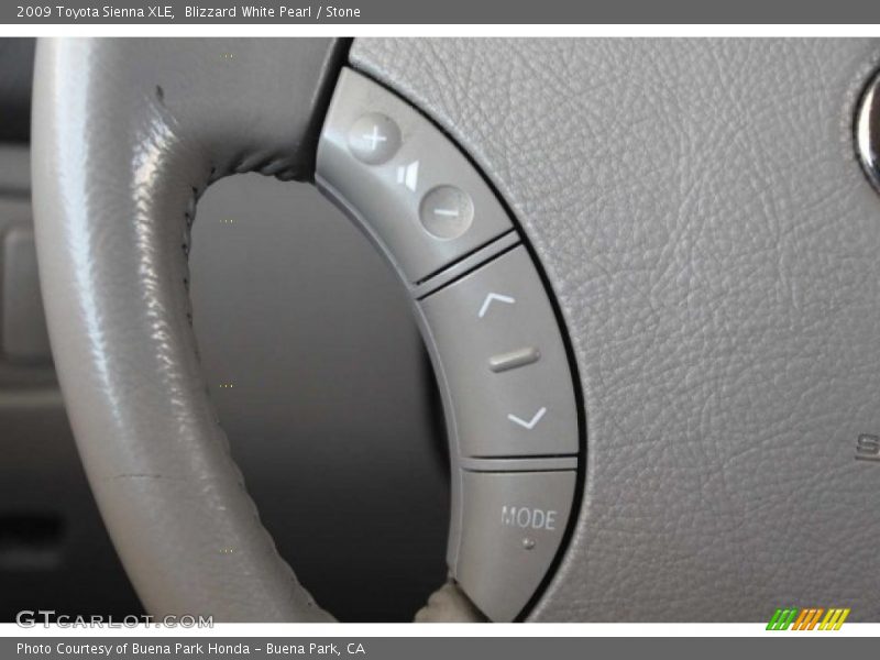 Blizzard White Pearl / Stone 2009 Toyota Sienna XLE