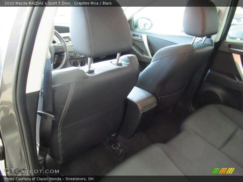 Graphite Mica / Black 2010 Mazda MAZDA3 s Sport 5 Door
