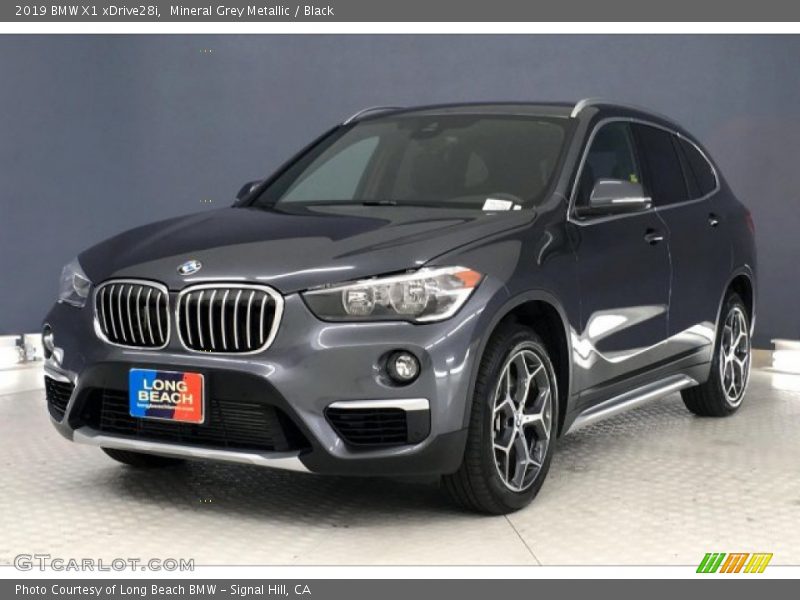 Mineral Grey Metallic / Black 2019 BMW X1 xDrive28i