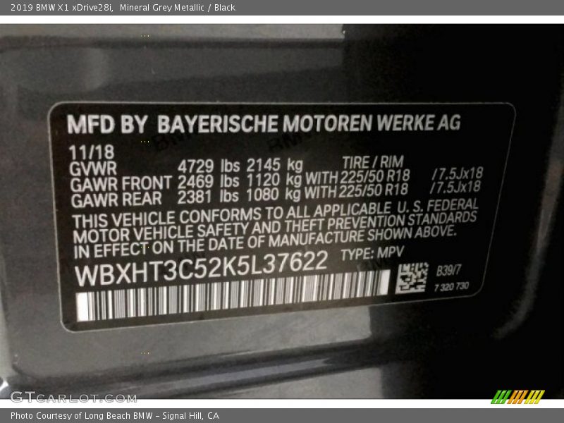 Mineral Grey Metallic / Black 2019 BMW X1 xDrive28i